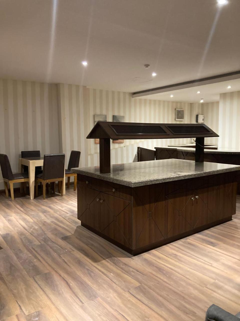 Land Walk Al Aqiq Aparthotel Riyadh Ngoại thất bức ảnh