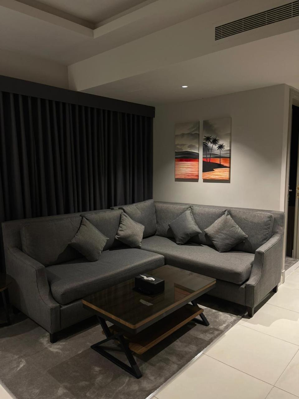 Land Walk Al Aqiq Aparthotel Riyadh Ngoại thất bức ảnh