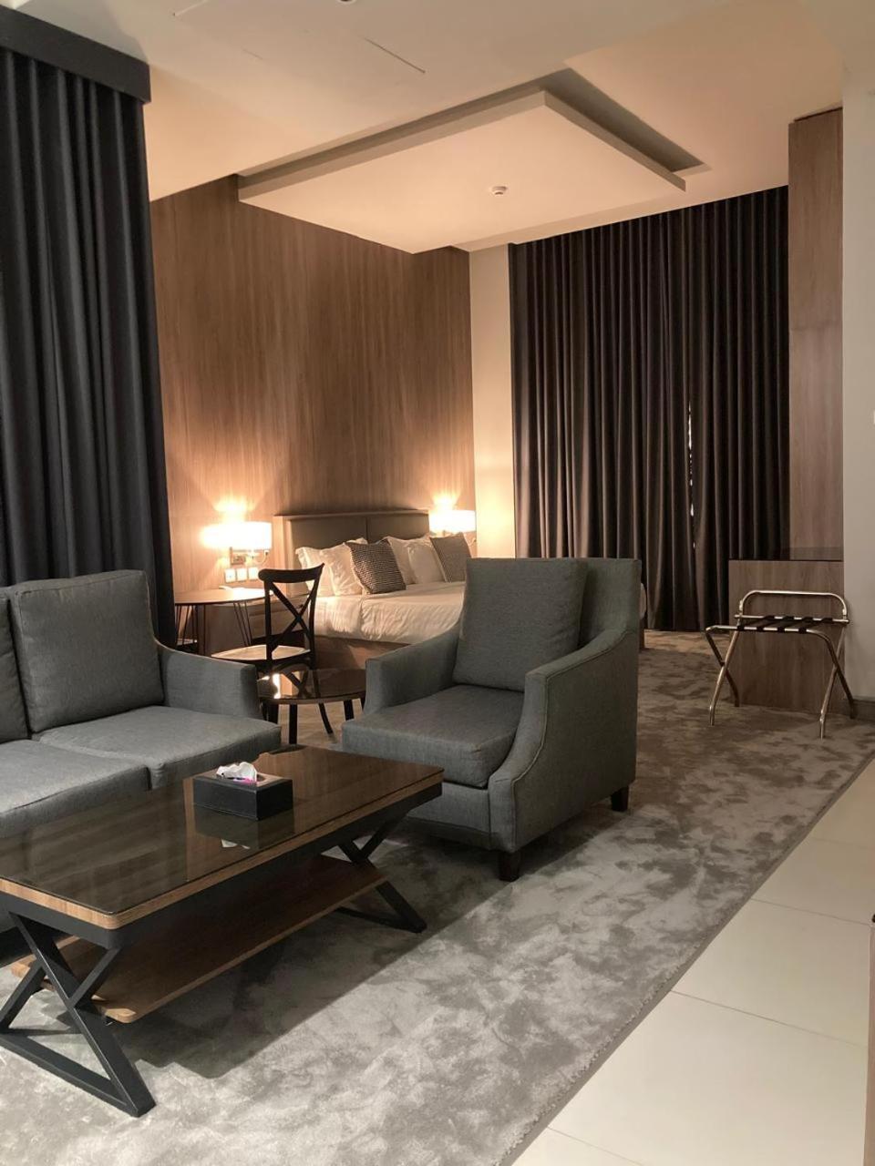 Land Walk Al Aqiq Aparthotel Riyadh Ngoại thất bức ảnh